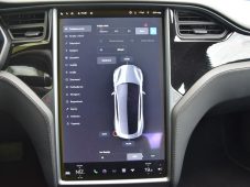 Tesla Model S 75D AUTOPILOT 2.5 - 24