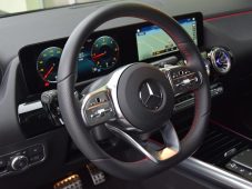 Mercedes-Benz Třídy B 200d AMG 110kW LED 1.M - 15