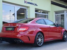 Mercedes-Benz Třídy C 63AMG BLACK-SERIES*6tKM!RARITA - 3