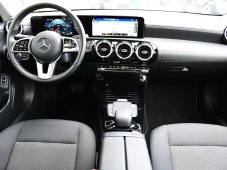 Mercedes-Benz CLA 180d LED 1.M NAV REZERVACE - 4