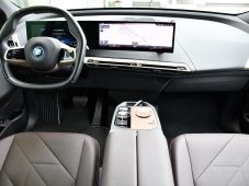 BMW iX xDrive40 H/K 3L-ZÁRUKA TAŽNÉ - 4