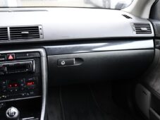 Audi A4 1.9TDi 74kW BOSE AUT. A/C - 7