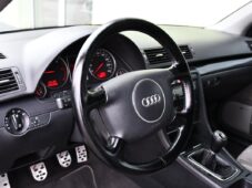 Audi A4 1.9TDi 74kW BOSE AUT. A/C - 13