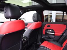 Mercedes-Benz GLA 35 AMG 4M N.TOP PANO K360° ČR - 23