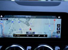 Mercedes-Benz GLA 35 AMG 4M N.TOP PANO K360° ČR - 30