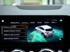 Mercedes-Benz GLA 35 AMG 4M N.TOP PANO K360° ČR - 37