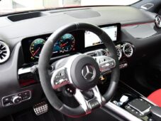 Mercedes-Benz GLA 35 AMG 4M N.TOP PANO K360° ČR - 14