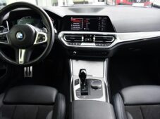 BMW Řada 3 320d xDrive M-SPORT ČR 15tKM!! - 21
