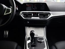 BMW Řada 3 320d xDrive M-SPORT ČR 15tKM!! - 23