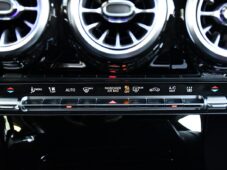 Mercedes-Benz Třídy A 250e AMG K360°NEZ.TOP ČR - 25