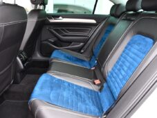 Volkswagen Passat 2,0 TDI ELEGANCE NAVI ACC - 16