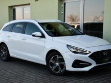 Hyundai i30 1.6CRDi 85kW FRESH ZÁRUKA - 1