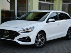 Hyundai i30 1.6CRDi 85kW FRESH ZÁRUKA - 0