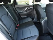 Hyundai i30 1.6CRDi 85kW FRESH ZÁRUKA - 20