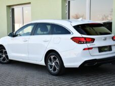 Hyundai i30 1.6CRDi 85kW FRESH ZÁRUKA - 2