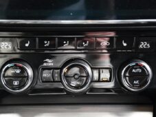 Škoda Superb 2.0TDi STYLE DSG ACC 1M ČR - 26