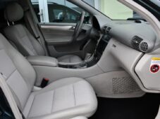 Mercedes-Benz Třídy C 320CDI AVANTGARDE N.TOP A/T - 16