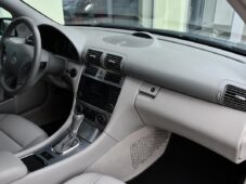 Mercedes-Benz Třídy C 320CDI AVANTGARDE N.TOP A/T - 17