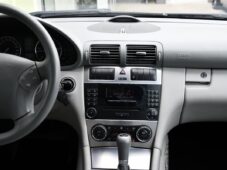 Mercedes-Benz Třídy C 320CDI AVANTGARDE N.TOP A/T - 6