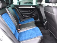 Volkswagen Passat 2,0 TDI ELEGANCE NAVI ACC - 25
