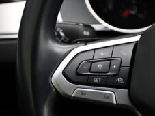 Volkswagen Passat 2,0 TDI ELEGANCE NAVI ACC - 27