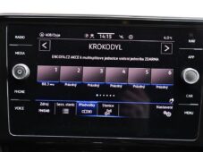 Volkswagen Passat 2,0 TDI ELEGANCE NAVI ACC - 30