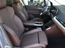 BMW Řada 2 218i ČR 1.MAJ - 13
