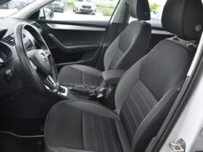 Škoda Octavia 2.0TDi DSG NAVI REZERVACE - 10