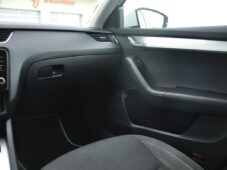 Škoda Octavia 2.0TDi DSG NAVI REZERVACE - 24