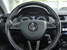 Škoda Octavia 2.0TDi DSG NAVI REZERVACE - 26