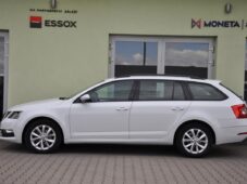 Škoda Octavia 2.0TDi DSG NAVI REZERVACE - 1