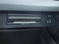 Škoda Octavia 2.0TDi DSG NAVI REZERVACE - 42