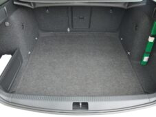 Škoda Octavia 2.0TDi DSG NAVI REZERVACE - 46