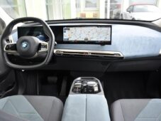 BMW iX xDrive40 326k - 17