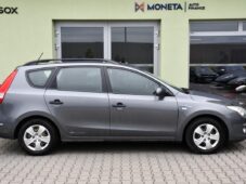 Hyundai i30 CW 1.4i 2xKOLA - 12