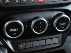 Mazda 3 2.0i 121kw REVOLUTION 2xALU - 4