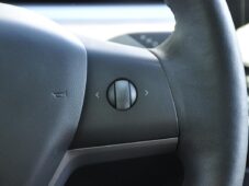 Tesla Model 3 LONG RANGE DUAL MOTOR TAŽNÉ - 28
