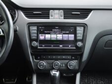 Škoda Octavia RS 2,0TSi ČR WEBASTO PANORAMA - 23