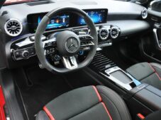 Mercedes-Benz Třídy A A 45 S AMG 4Matic+ ZÁRUKA - 9