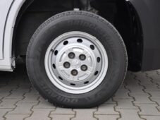 Peugeot Boxer 3300 L2H2 2.2 BlueHDi 140k - 32