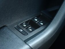 Škoda Octavia 1,6TDI DSG NAVI CARPLAY - 25