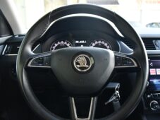 Škoda Octavia 1,6TDI DSG NAVI CARPLAY - 26