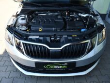 Škoda Octavia 1,6TDI DSG NAVI CARPLAY - 46
