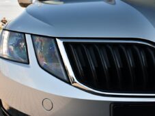 Škoda Octavia 1,6TDI DSG NAVI CARPLAY - 48