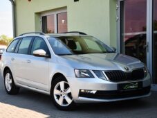Škoda Octavia 1,6TDI DSG NAVI CARPLAY - 6