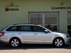 Škoda Octavia 1,6TDI DSG NAVI CARPLAY - 5