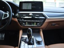 BMW Řada 5 530xD M-SPORT LASER HUD - 23