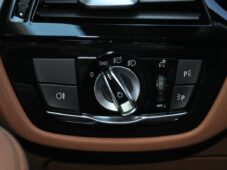 BMW Řada 5 530xD M-SPORT LASER HUD - 26
