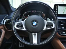 BMW Řada 5 530xD M-SPORT LASER HUD - 27