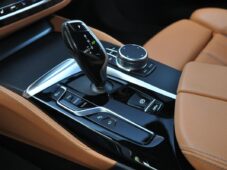 BMW Řada 5 530xD M-SPORT LASER HUD - 33